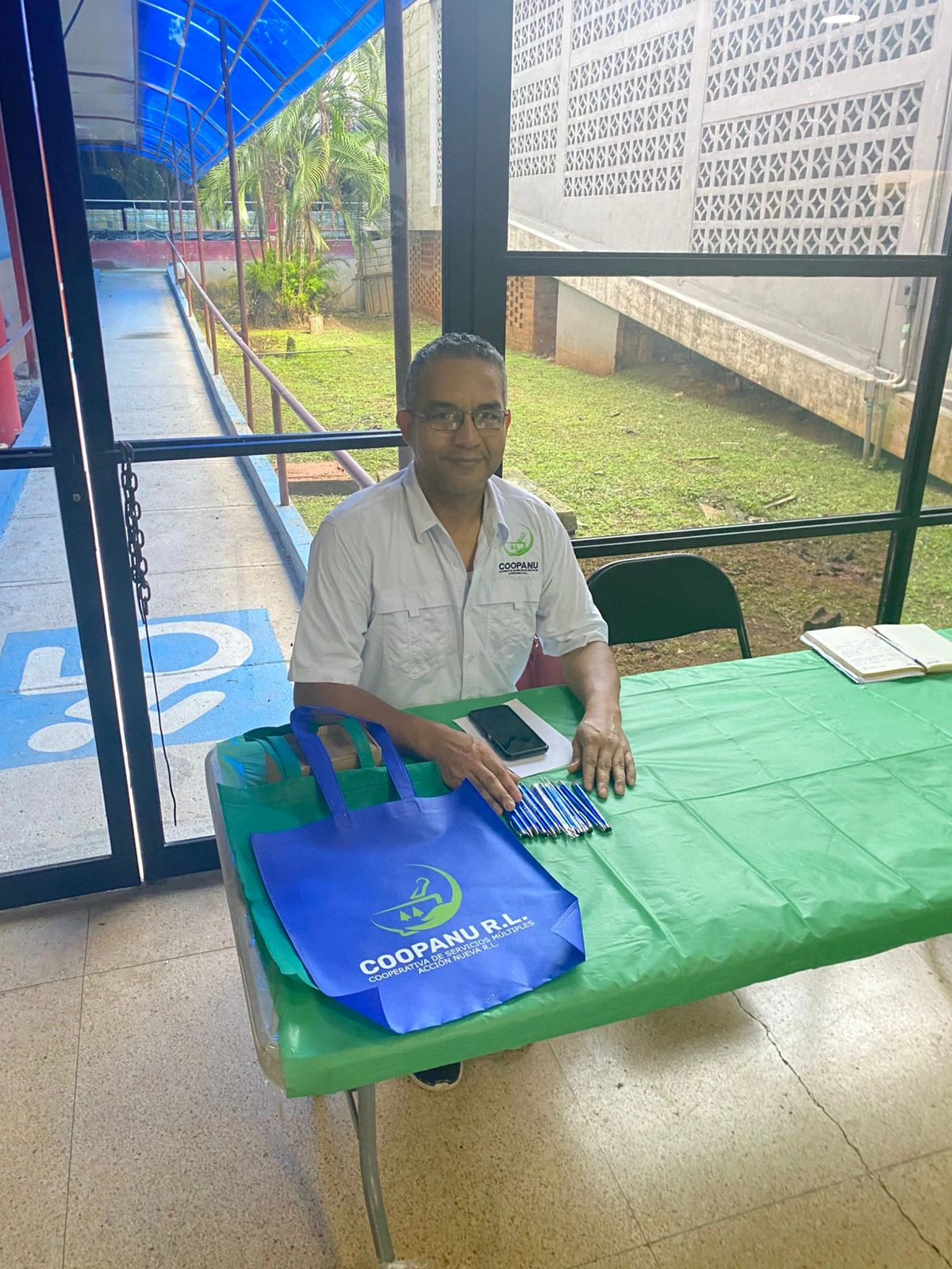 2bd0fba0-a75a-4691-a13e-4023fff1ede7